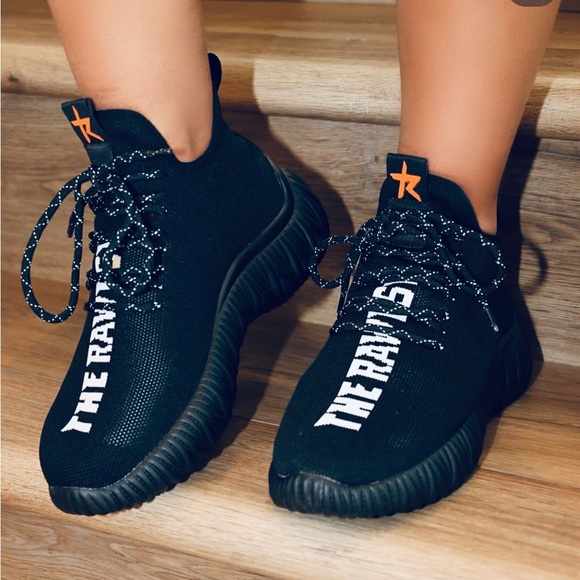 Too big - Picture 3 of 3